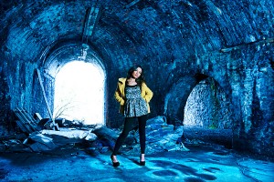 A quick shift of Kelvin and a full Honl CTO gel in my Easybox Hotshoe was just the trick to bring this location to life.