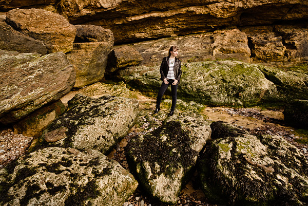 test_25 25.The rocks and boulders at Clevedon are fabulous compositional elements.