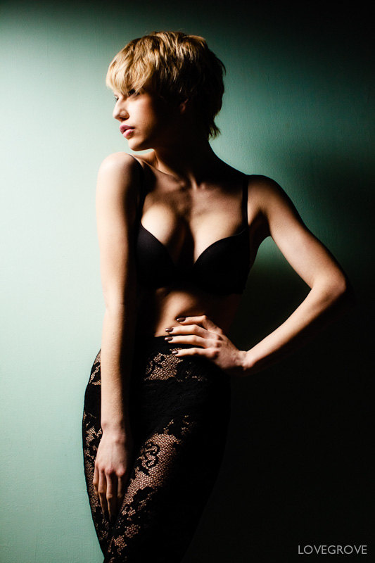 damien-lovegrove-2011-set-005