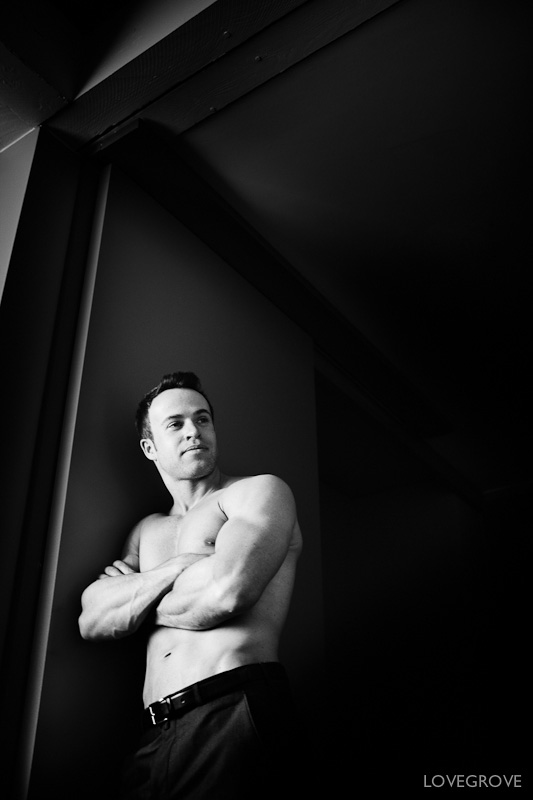 damien-lovegrove-2011-set-056