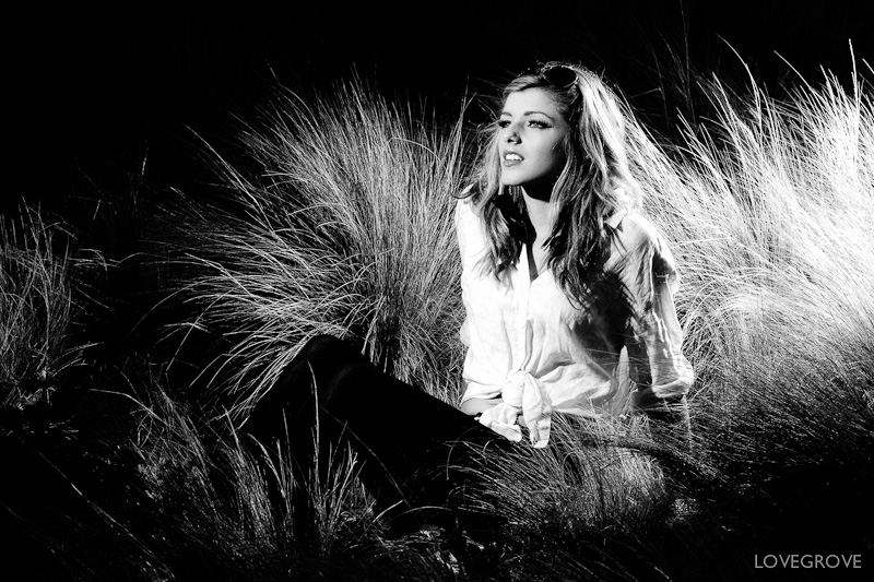 damien-lovegrove-2011-set-075