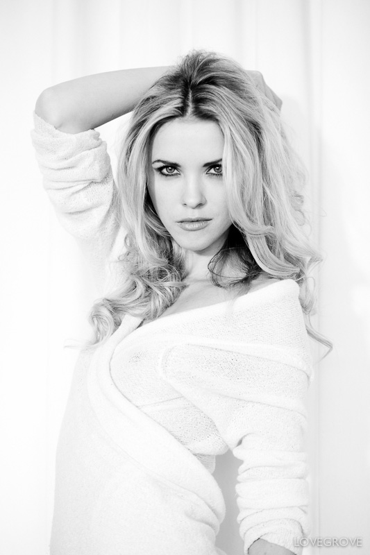 damien-lovegrove-2011-set-110