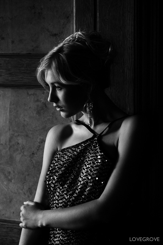 damien-lovegrove-2011-set-355