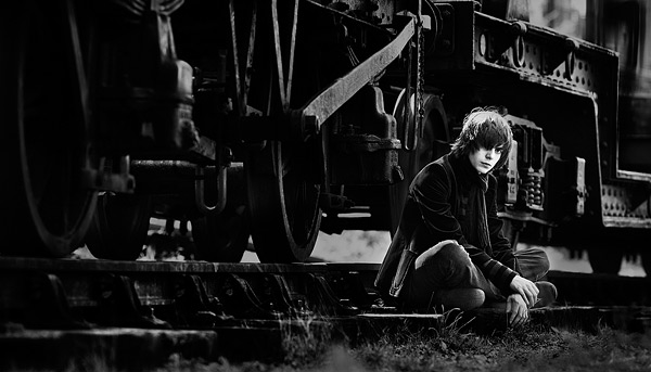 Taken using a Haselblad H1 fitted with a Phase One P25 back. The spotlight look was created in Photoshop.