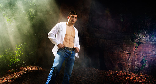 This shot utilises a Broncolor with a silver brolly as a key light, the sun as a back light and
