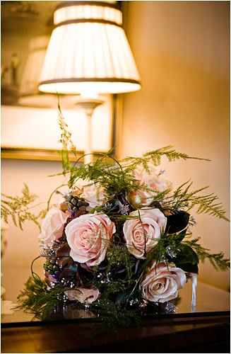 A Christmas boquet. ISO 800, 1/60th second, at f/2.8