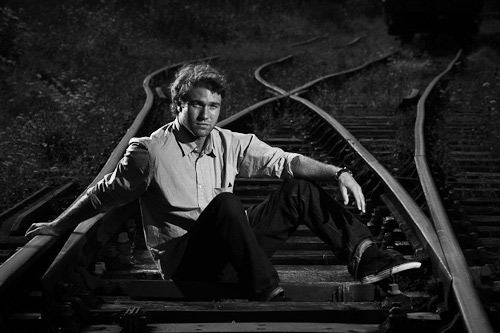 This shot of Ben taken moments earlier about 20m down the line is an f/16 shot.