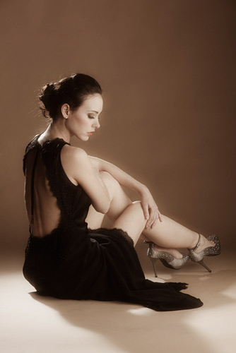 studio_lighting18 Elegance and posture are key ingredients in shots like these.