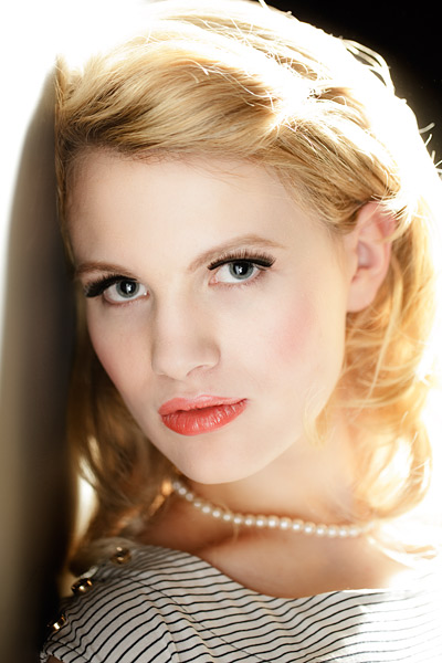 100mm lens at f/2.8 Here is the close up shot I was after. I’m really happy to let thing go in my shots. I’m never one to worry about a bit of detail loss in the highlights if the shot is great. In fact I positively go out of my way to blow out highlights.