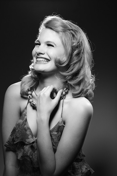 100mm lens at f/11 Back to using flash I changed the key to a beauty dish and added a third light from behind and to the left. Although this feature is about using up to two lights I could easily have used a silver reflector to create the subtle separation on the right. This is just visible on Chloe’s arm and hair.