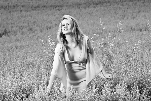 The light from a single flash head into a silver umbrella was perfect for this shot.