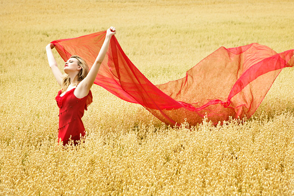 I borrowed this cloth from Julie's props store with a vision to creating a take on the bridal veil in the wind.
