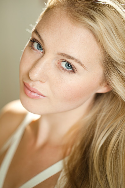 Iskra_Lawrence_15