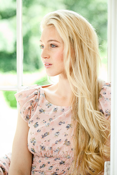 Iskra_Lawrence_40