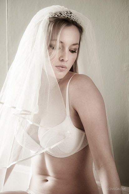 boudoir_bride.jpg_19
